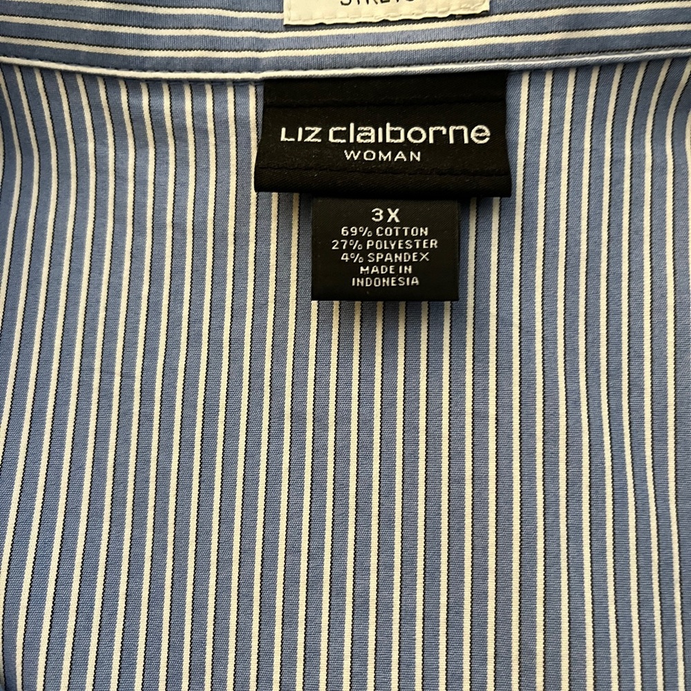 Liz Claiborne Woman’s Blue Pinstripe Shirt - Picture 6 of 13